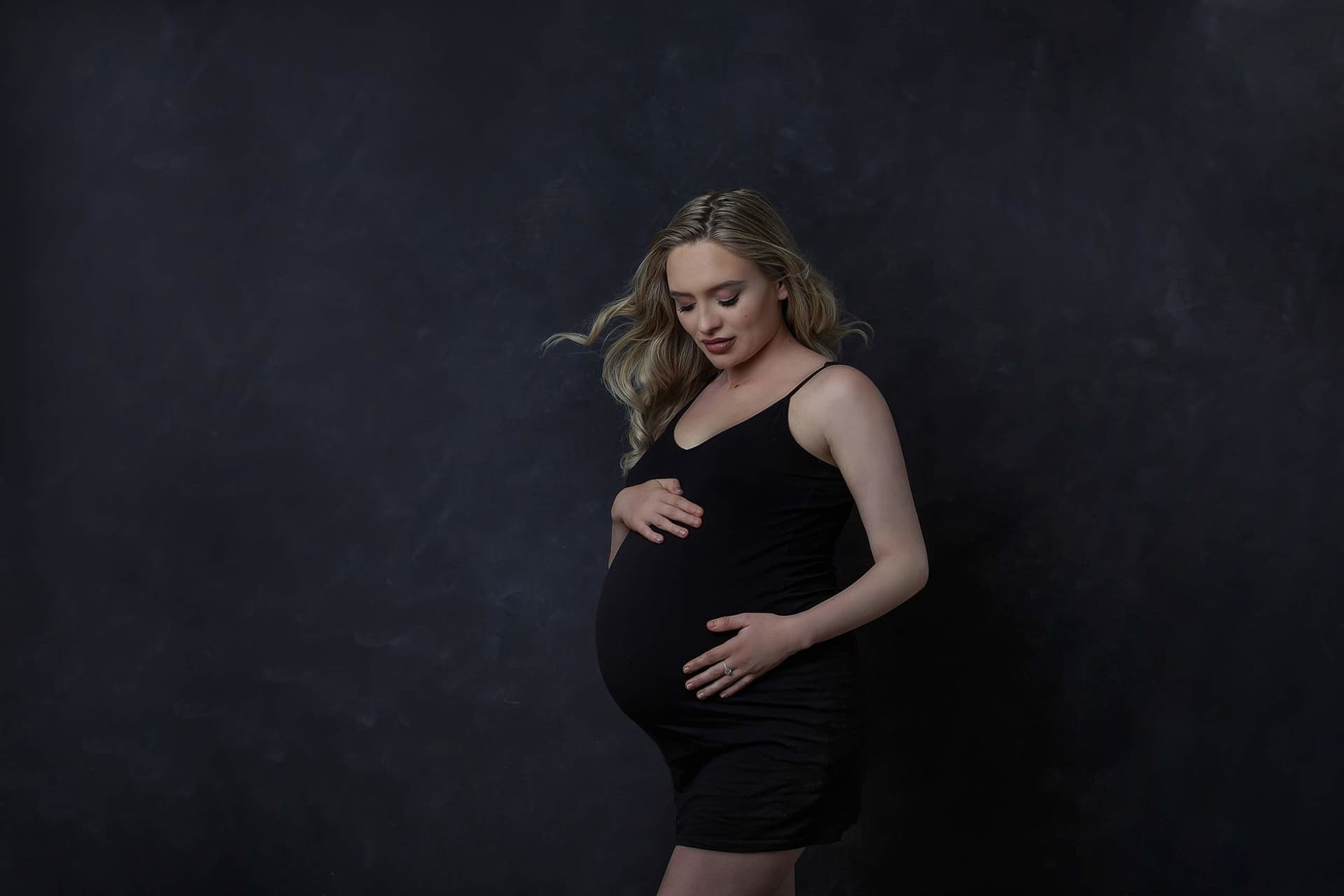 Babybauch Fotoshooting für Erinnerungen, die bleiben