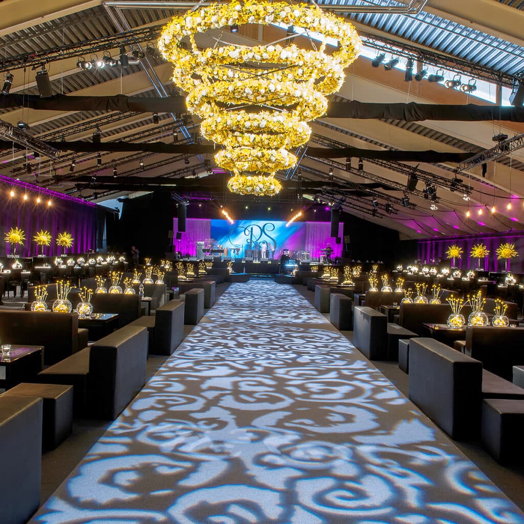 Exklusive Mietmöbel für Events: Lieferung und Aufbau in Zürich, Lausanne, Genf und mehr